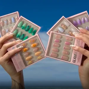Newyuo Siren's Cove Press On Nail Set — Ocean-inspired Collection