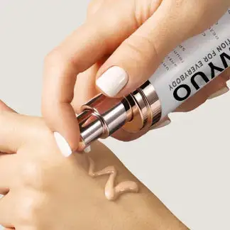 Newyuo™ Foundation – Age-Defying Coverage Meets Skincare Power