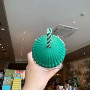 Newyuo™ Starbucks Bear Cup