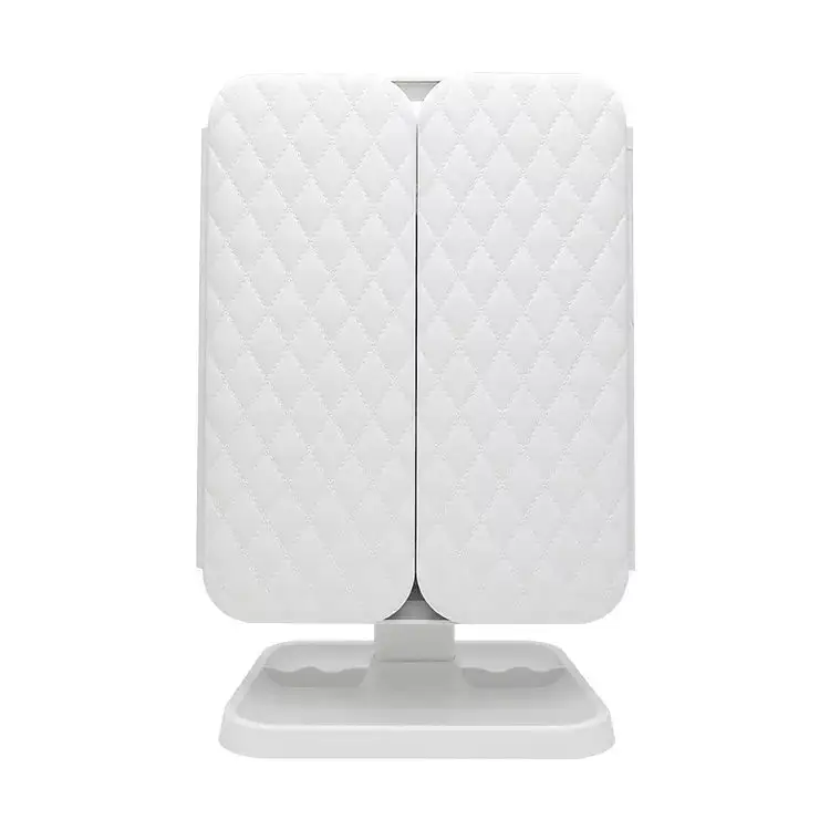 Newyuo™ Trifold LED Makeup Mirror